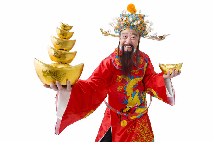 东方人,成年人,老年人,一个人,笑,微笑,露齿笑,横图,留白,抠图,白色背景,正面,快乐,兴奋,幸福,运气,复古,北京,中国,春节,亚洲,仅一个男性,仅一个人,握,堆叠,风俗,节日,丰富,庆祝,古典,祝福,注视,传统,刺激,古代,红色,财神爷,观察,看,站着,仅一个老年男性,精神,乐趣,握着,财富,摄影,介绍,金元宝,观看,堆,庆贺,察看,享乐,仪式,关注,中国文化,祝贺,肖像,出示,典礼,古典风格,东亚,远古,元旦,制度,老年男性,男人,男性,亚洲人,中国人,彩图,影棚拍摄,传统服装,装扮,欢乐,给予,金子,传统文化,传统节日,bj175