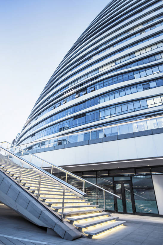 无人,栏杆,竖图,室外,白天,度假,美景,窗户,楼梯,城市风光,标志建筑,城市,地标,建筑,北京,中国,亚洲,阶梯,景观,建筑群,娱乐,建设,现代,台阶,蓝色,风景,蓝天,天空,享受,休闲,办公大楼,景色,放松,摄影,建造,都市风光,东亚,玻璃杯,彩图,高层建筑,建筑结构,广角,望京,望京SOHO,bj175