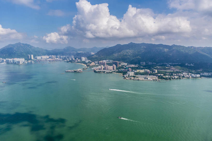 横图,航拍,室外,白天,海洋,山,船,香港,中国,地形,云,风景,天空,建造,东亚,青山湾,bj175