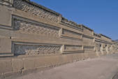 tkf001_181008