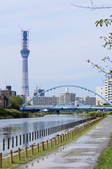 tkf001_834704